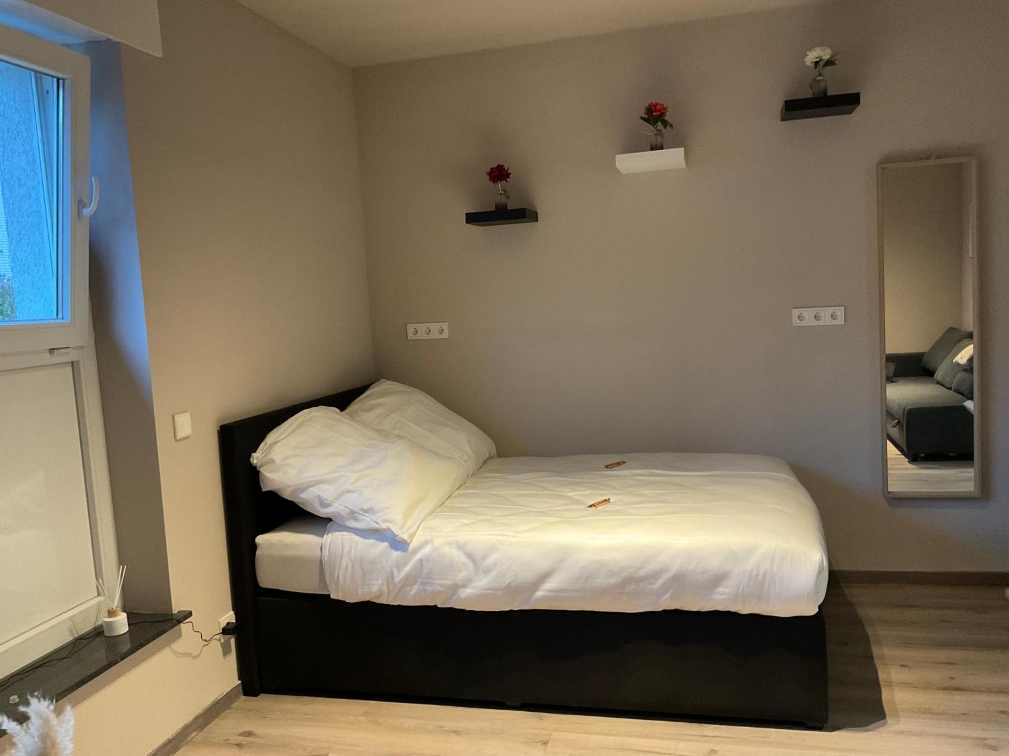 Modernes Studio Am Dreilaendereck Alsdorf Esterno foto